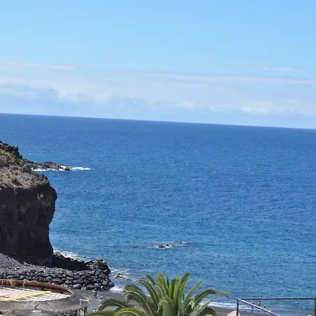 Luar Del Carmen קיאו סלבאחה