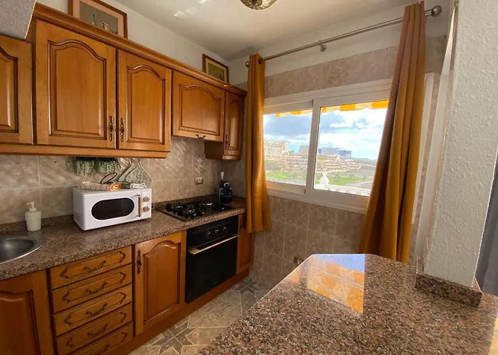 Luar Del Carmen 칼라오살바헤